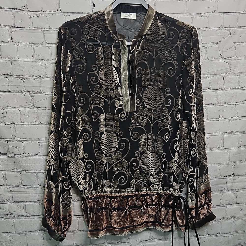Neiman Marcus Exclusive velvet Cinch Drawstring Waist blouse Size LARGE EUC